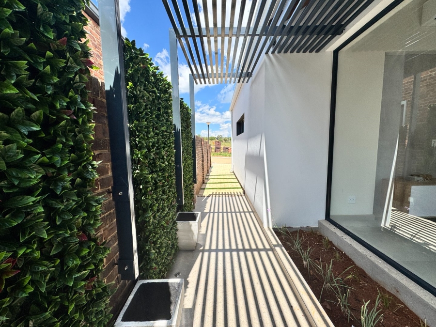 3 Bedroom Property for Sale in Helderzicht Eco Estate North West